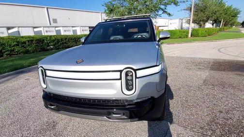 2023 Rivian R1S Adventure