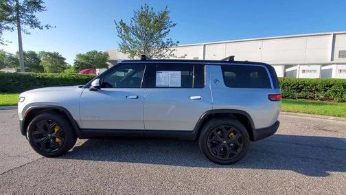 2023 Rivian R1S Adventure