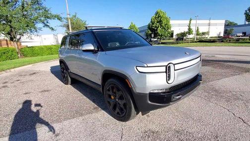 2023 Rivian R1S Adventure