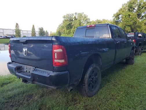 2022 RAM 3500 Big Horn Crew Cab 4x4 8' Box