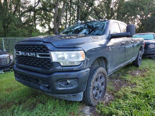 2022 RAM 3500 Big Horn Crew Cab 4x4 8' Box