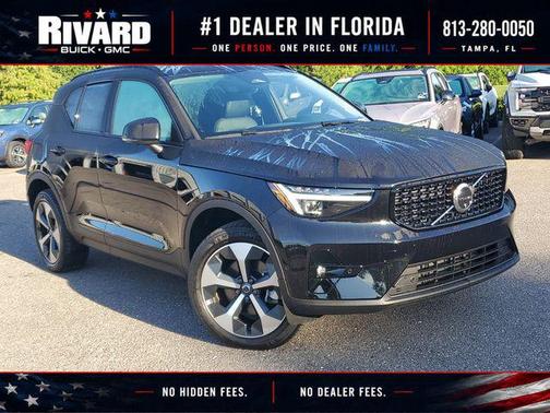 Onyx Black 2026 Volvo XC40 Plus, B5 AWD Gas (mild hybrid), Dark