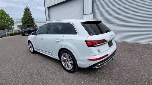 2023 Audi Q7 55 Prestige