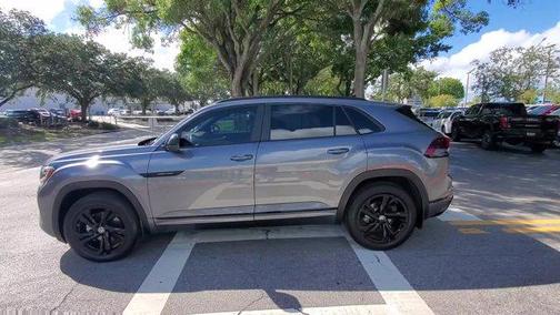 2025 Volkswagen Atlas Cross Sport 2.0T SEL