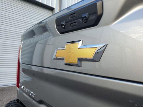 Sterling Gray Metallic 2025 Chevrolet Silverado 3500 High Country