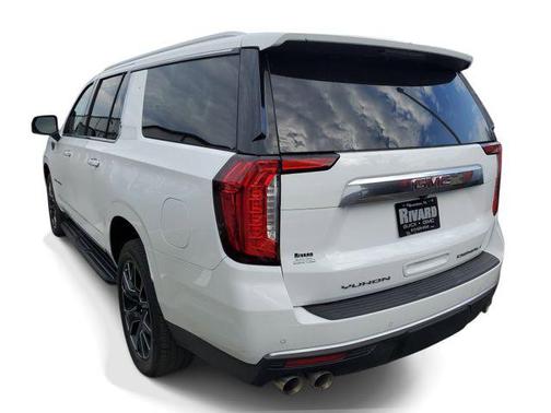 Summit White 2023 GMC Yukon XL Denali