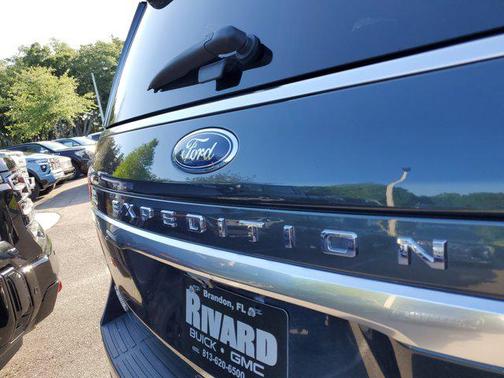 2022 Ford Expedition Platinum