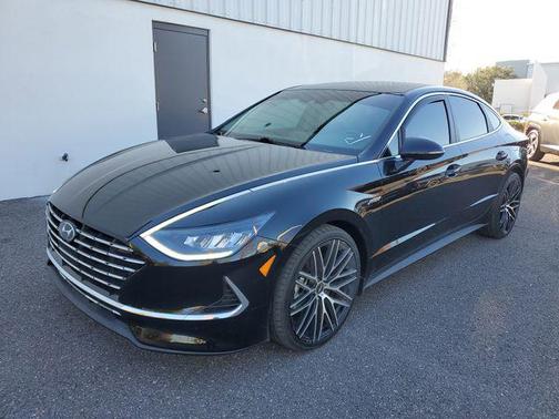 2023 Hyundai SONATA Hybrid Base