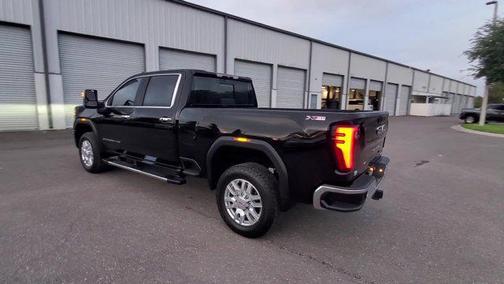 2024 GMC Sierra 2500 SLT