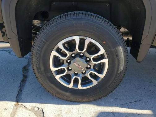 Onyx Black 2026 GMC Sierra 2500 SLT