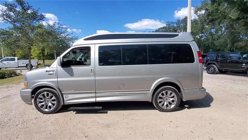 2022 GMC Savana 2500 Work Van