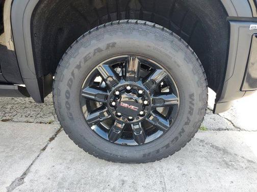 2025 GMC Sierra 2500 AT4