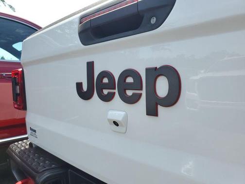 Bright White Clearcoat 2020 Jeep Gladiator Rubicon