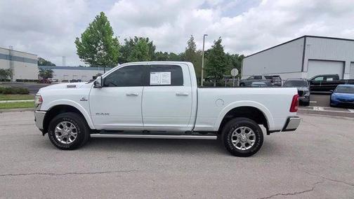 2022 RAM 2500 Laramie Crew Cab 4x4 6'4' Box