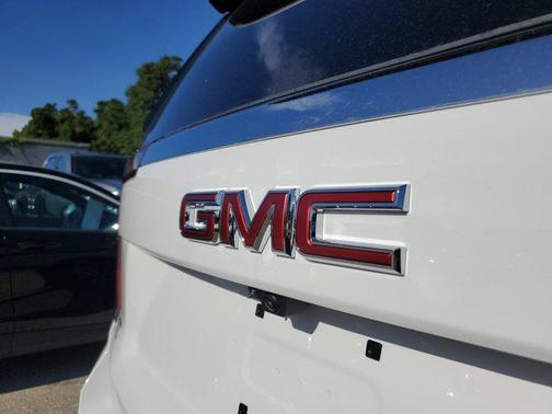 2025 GMC Yukon XL 2WD Elevation