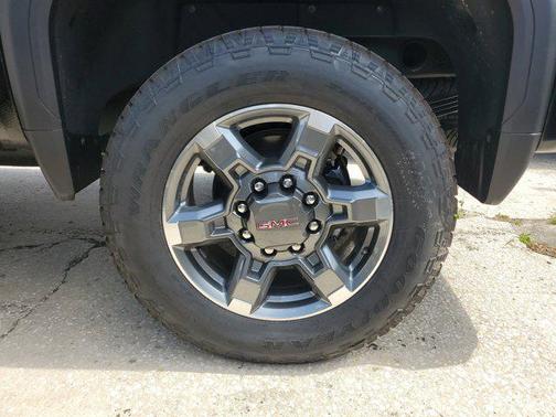 2025 GMC Sierra 2500 SLT