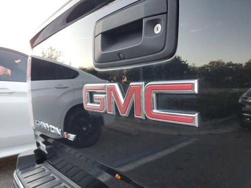 2018 GMC Canyon SLE