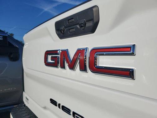 2025 GMC Sierra 2500 AT4
