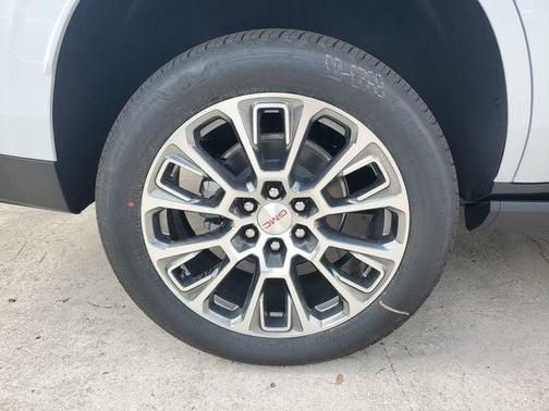 Glacier White Tricoat 2026 GMC Yukon Denali