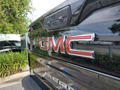 2025 GMC Sierra 2500 AT4