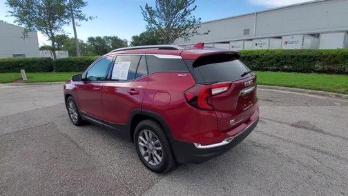 2022 GMC Terrain SLT