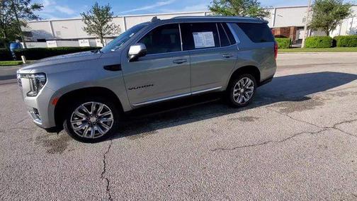 2023 GMC Yukon SLT