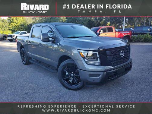 2024 Nissan Titan SV