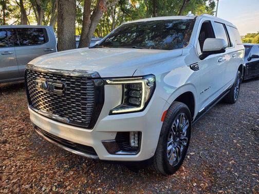 2023 GMC Yukon XL Denali Ultimate