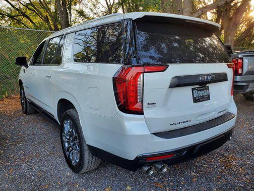 2023 GMC Yukon XL Denali Ultimate