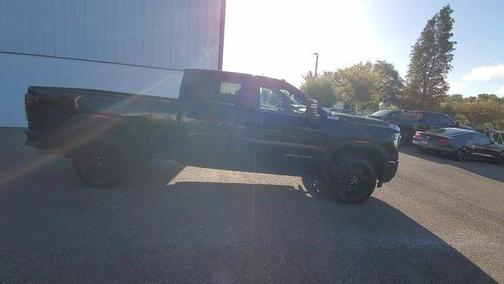 2024 GMC Sierra 2500 AT4