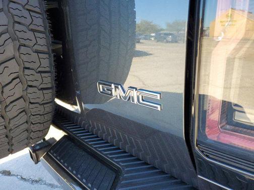 2025 GMC HUMMER EV SUV 2X