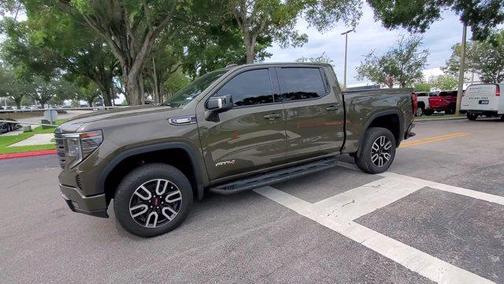 2023 GMC Sierra 1500 AT4