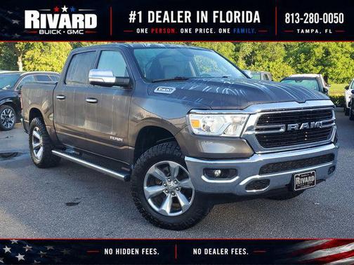Granite Crystal Metallic Clearcoat 2019 RAM 1500 Big Horn