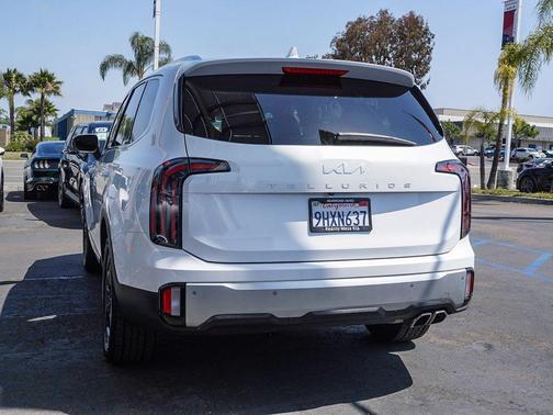 Glacial White Pearl 2024 Kia Telluride EX