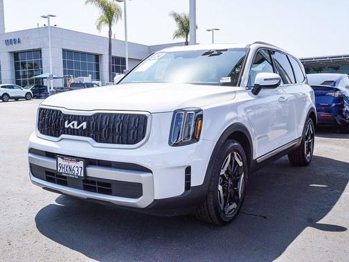 Glacial White Pearl 2024 Kia Telluride EX