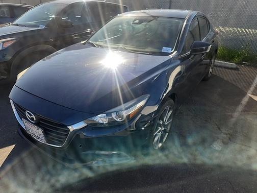 2018 Mazda Mazda3 Touring