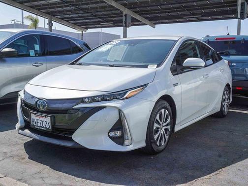 Pearl 2021 Toyota Prius Prime Limited