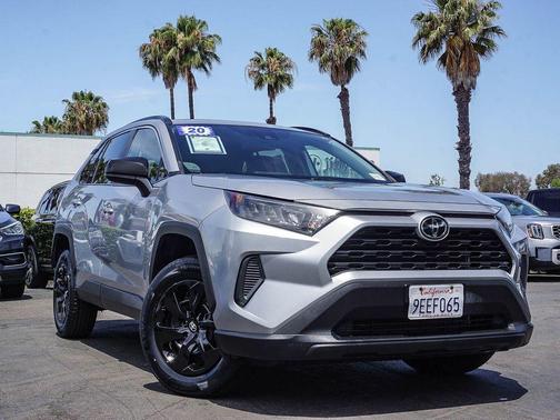 Silver Sky Metallic 2020 Toyota RAV4 LE