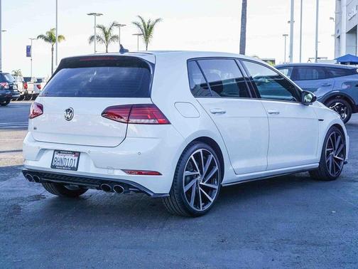 2018 Volkswagen Golf R 2.0T w/DCC & Navigation
