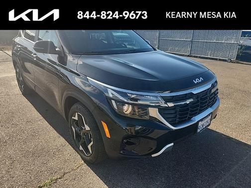 Fusion Orange 2024 Kia Seltos EX