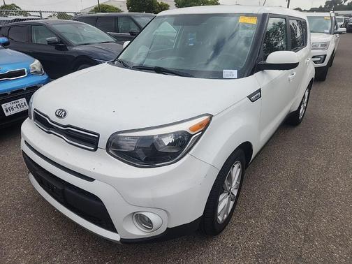 Clear White 2017 Kia Soul +