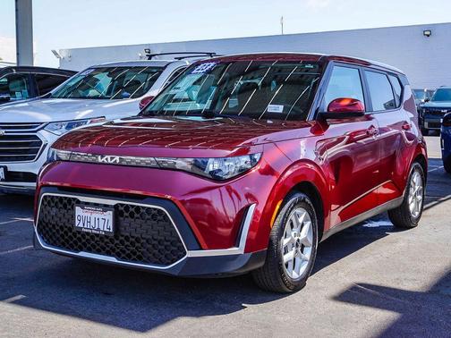 Mars Orange 2023 Kia Soul LX
