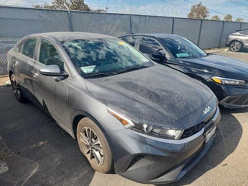 Gravity Gray 2024 Kia Forte LXS
