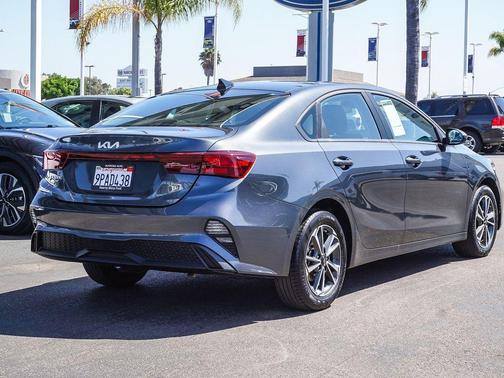 Gravity Gray 2024 Kia Forte LXS