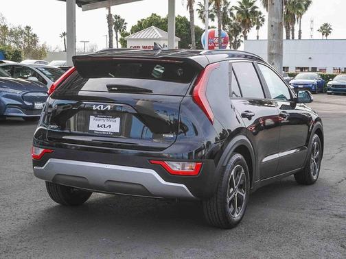 2024 Kia Niro Plug-In Hybrid EX
