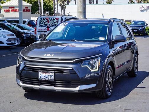 2023 Kia Niro LX