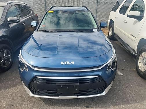 Mineral Blue 2023 Kia Niro Plug-In Hybrid EX