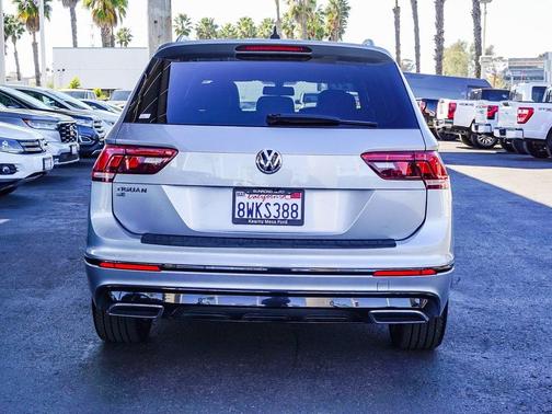 2021 Volkswagen Tiguan 2.0T SE R-Line Black