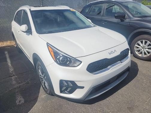 Snow White Pearl 2022 Kia Niro Plug-In Hybrid EX Premium