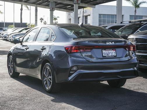 Gravity Gray 2023 Kia Forte LXS